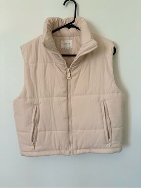 HYFVE Light Beige Quilted Puffer Vest